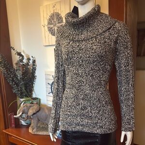 NWT jones NY size small Women's Black and White Turtleneck Sweater